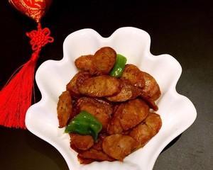 自制手工香肠制作方法（从原材料到成品，掌握全方位手工香肠制作技巧）