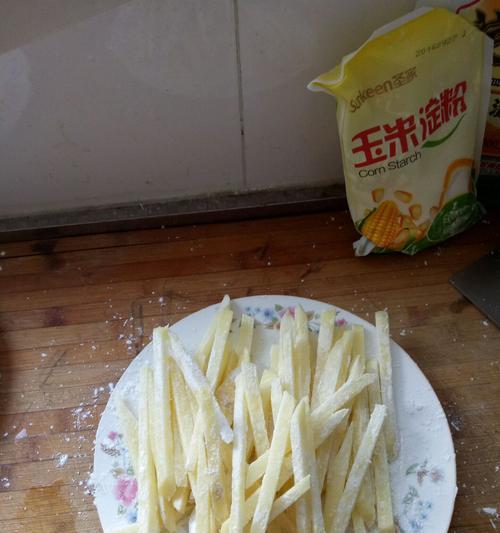 自制美味香脆薯条的制作方法（在家轻松DIY，脆爽口感令人回味无穷）