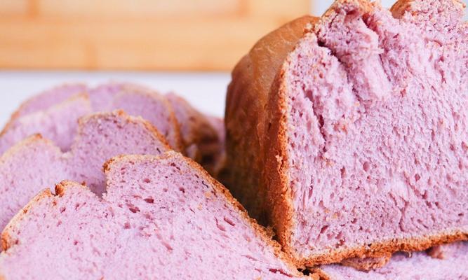 紫薯花样面包的制作方法（一步步教你打造口感绵软、颜值高的面包）