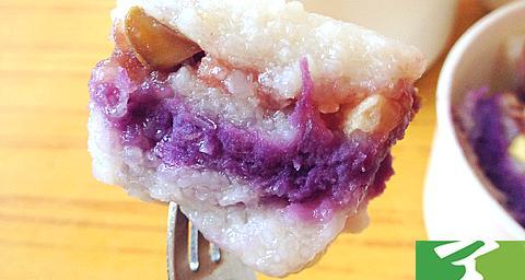 紫色糯米饭的制作方法（健康美味的家常美食）