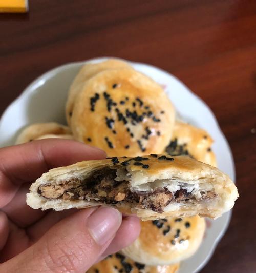 轻松做出美味的芝麻豆沙饼（绝不再让你“沙”了嘴，这个秘诀太重要了！）