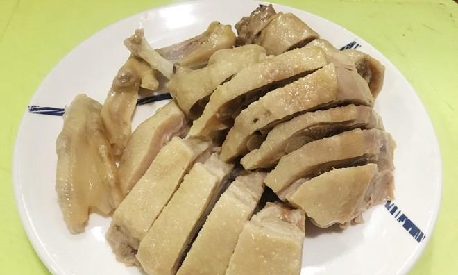 湛江白切鸭制作大全（味道鲜美，健康美味的家常美食，让你爱不释手）