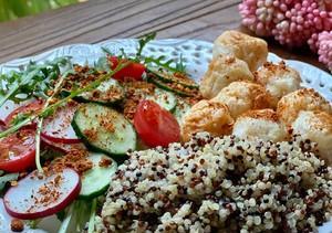 健康美味的营养藜麦饭（以藜麦为主的健康餐饮，快速制作营养美味）