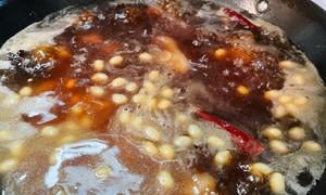 鹰嘴豆炖猪蹄的美味做法（简单易学，家常菜品香味十足）