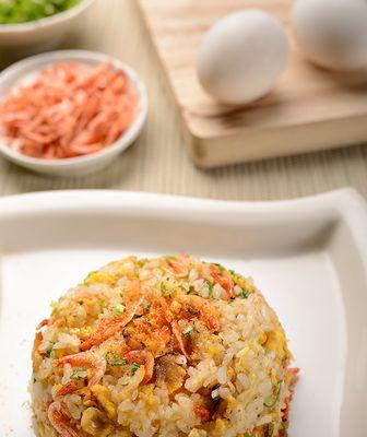 以樱花虾洋葱地瓜饼为主题的美食制作（探究樱花虾洋葱地瓜饼的制作方法与食用技巧）