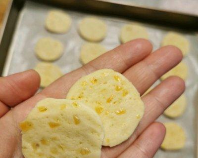 营养美味的婴儿全蛋黄小饼干制作方法（以天然食材为基础，让宝宝吃得健康）