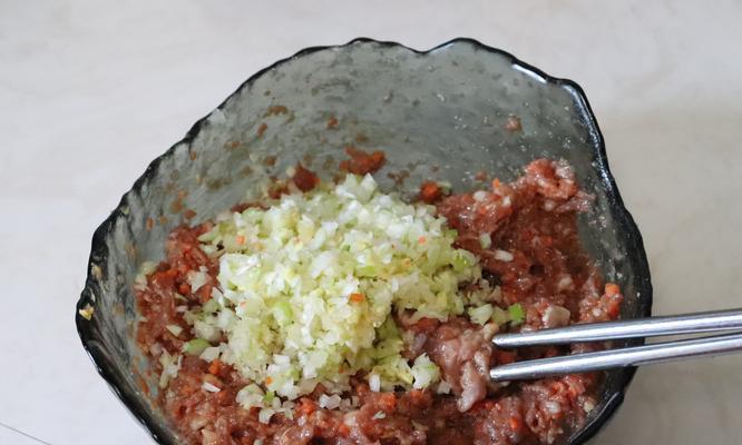 以家常食材打造美食，营养美味两不误（以家常食材打造美食，营养美味两不误）