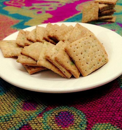 手工制作香葱酥脆饼干，让味蕾为之一振（一份美味）