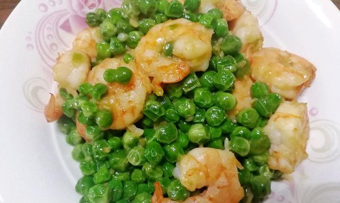 美味营养的虾仁冬瓜条汤（家常料理）