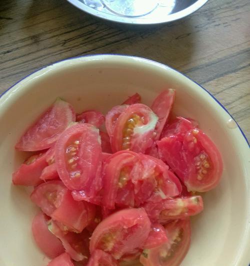 美味西红柿炒肉（家常好吃的经典菜谱）
