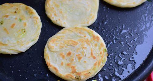 如何制作美味的西北油饼（传统口感）