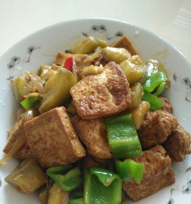 汪丫烧豆腐的秘密做法（揭秘豆腐美食）