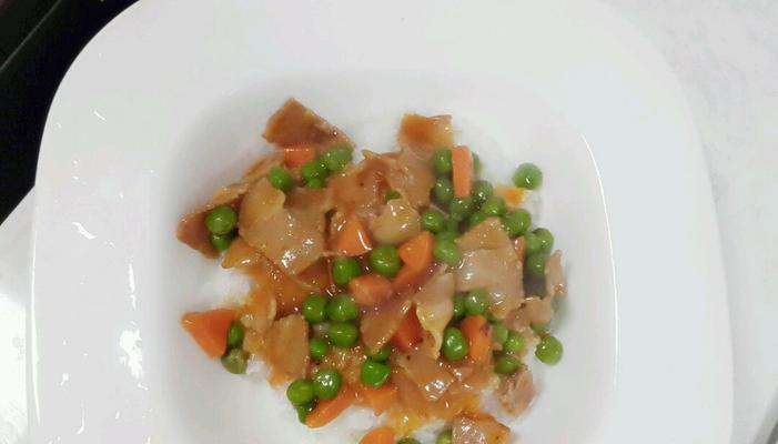 豌豆炒鸡胗，美味又健康（简单易学的制作方法）