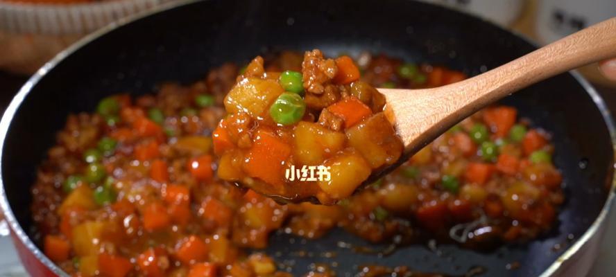 学会土豆烧肉丸，轻松变身料理高手（土豆烧肉丸做法详解）