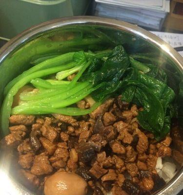 家常美食丨台式肉燥饭的制作（口感香糯）