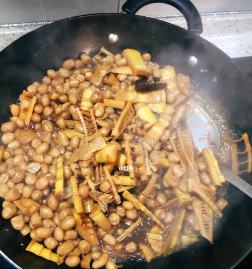 笋干酱油饭的制作方法（一碗美味又健康的家常饭菜）