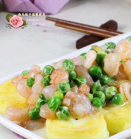 蒜香玉子豆腐蒸虾仁（清爽健康的美味佳肴）