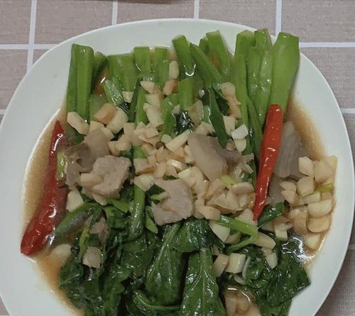 以素炒菜心为主的美食宴（健康饮食菜心美味大餐）