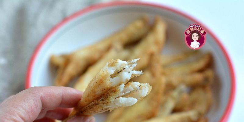 美味可口的酥炸鱼（传统的家常菜肴）