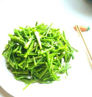 时令蔬菜疙瘩，简单好吃的冬日美食（用新鲜时令蔬菜制作的美味佳肴）