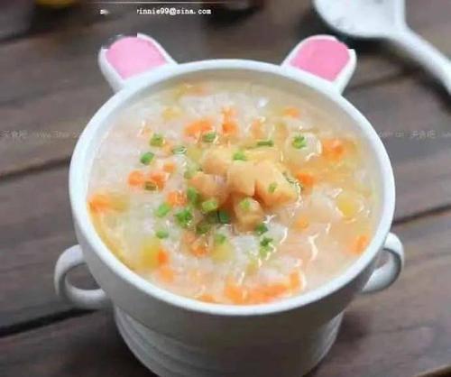 肉圆西葫芦汤的做法（传统滋味）