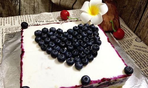 美味可口蓝莓慕斯方形的制作方法（做法简单）