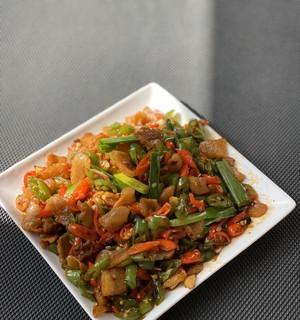 美味猪油渣菜干焖法（传统美食新做法）