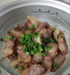 制作正宗的粤式腊肠，让你品尝到香港的味道（教你如何制作口感鲜美的粤式腊肠）