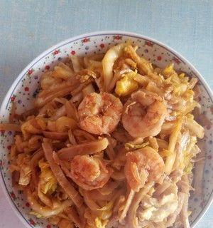 圆白菜炒饼的制作方法（简单易学的家常美食）