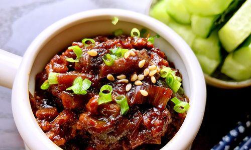 「美味可口（用简单的调料做出口感绝佳的鸡肉佳肴）