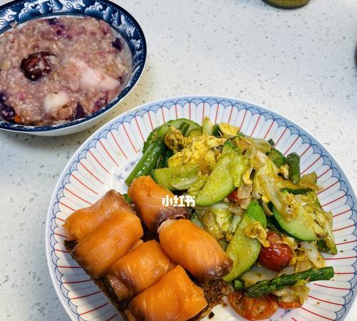 清爽炒蔬菜，搭配熏三文鱼，美味又营养（健康饮食）