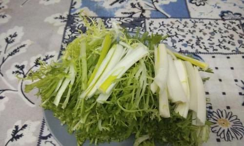 清热解毒，虾皮拌苦菊（以苦为美）