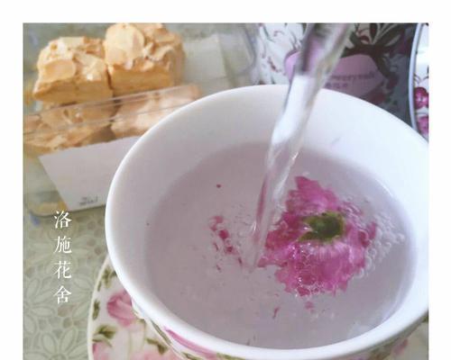 如何制作美味双花茶（使用双花茶的做法和注意事项）