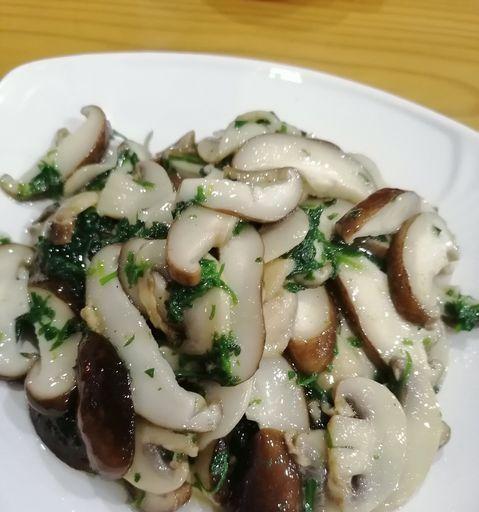 双菇荠菜羹，美味又营养（手把手教你制作）