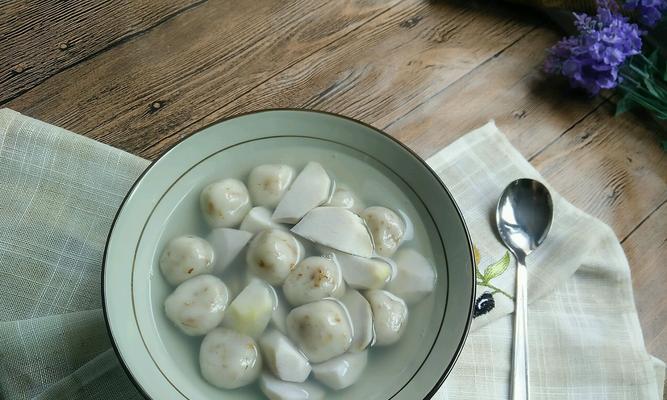 如何制作美味健康的蔬菜汤圆（掌握“蔬菜汤圆”的制作技巧）