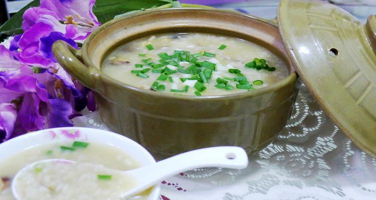 如何制作美味的山药香菇鸡肉汤（一碗营养丰富的汤）