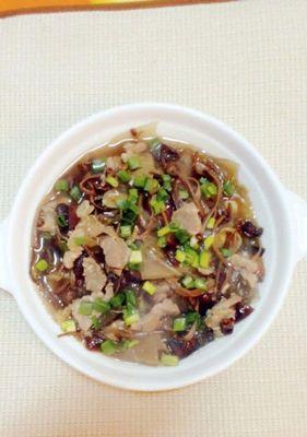 茶树菇炖肉怎么做才美味？详细步骤解析！