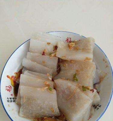 彩色肉皮冻的做法是什么？如何制作彩色肉皮冻？